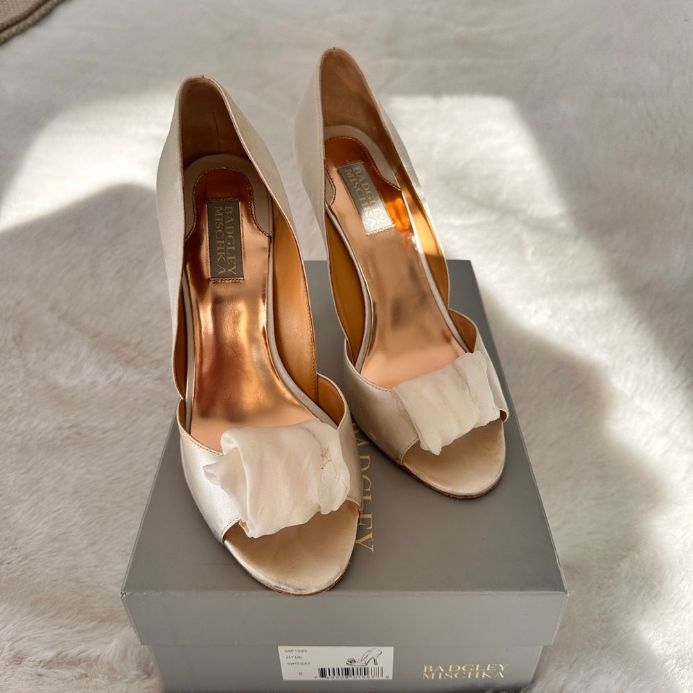 Badgley Mischka Ivory Satin Peep-Toe Heels